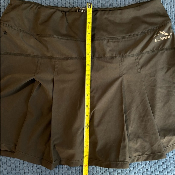L.L. Bean Women's Sports Skort - Picture 2 of 7